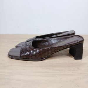 Wesley & Co Mules Women Size 7.5 Brown Woven Leather Block Heel Slip On 1681